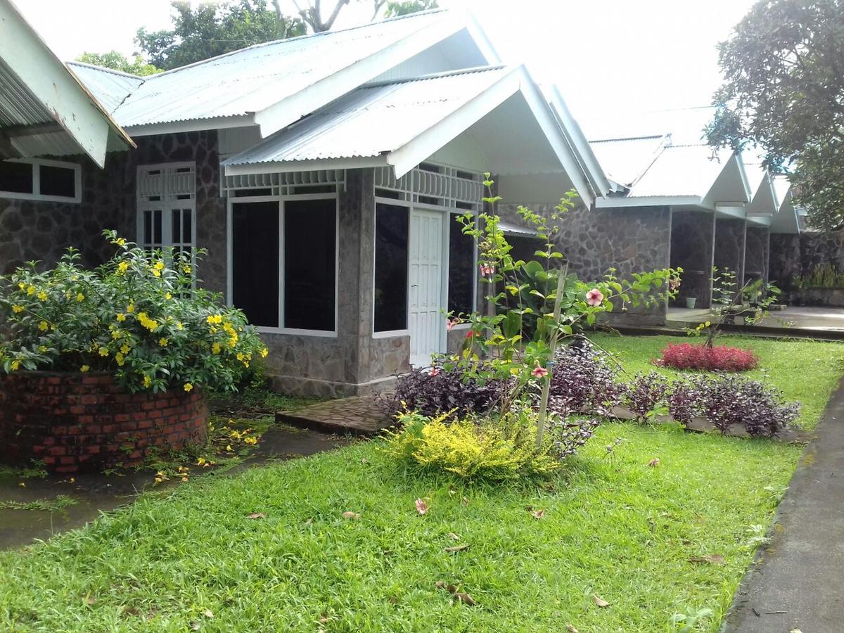 Alamanda Lokon Resort Tomohon Exterior foto
